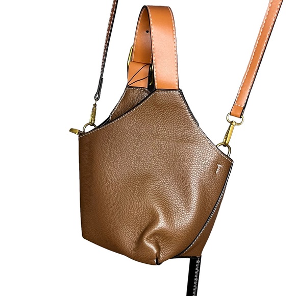 Jelly Yoo Crossbody - Picture 5 of 8